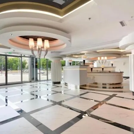 Hanza Tower 23 Pool & & Jacussi * شتشيتسين